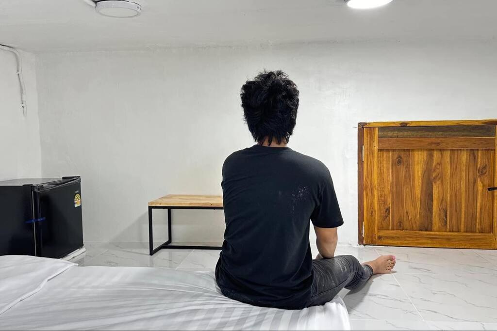 Appartement Megun Capsule 150 Cm à Bangkok Extérieur photo